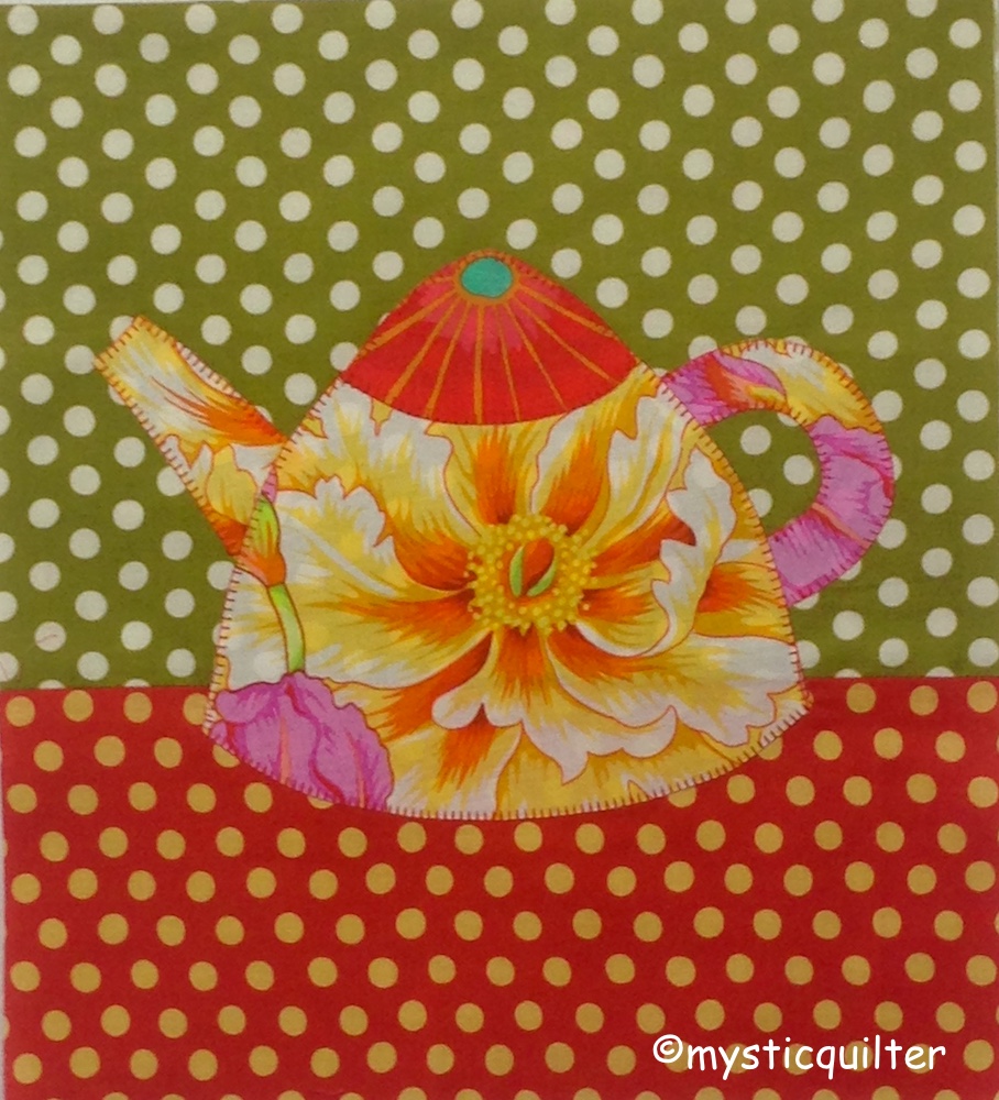 Mystic Quilter Teapots, Fabric and Flowers