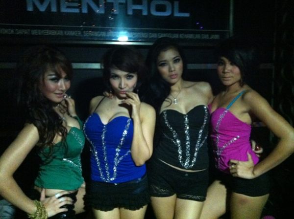 Kumpulan Foto Rhere Model IGO di Majalah Dewasa GALERI FOTO | CEWEK ABG