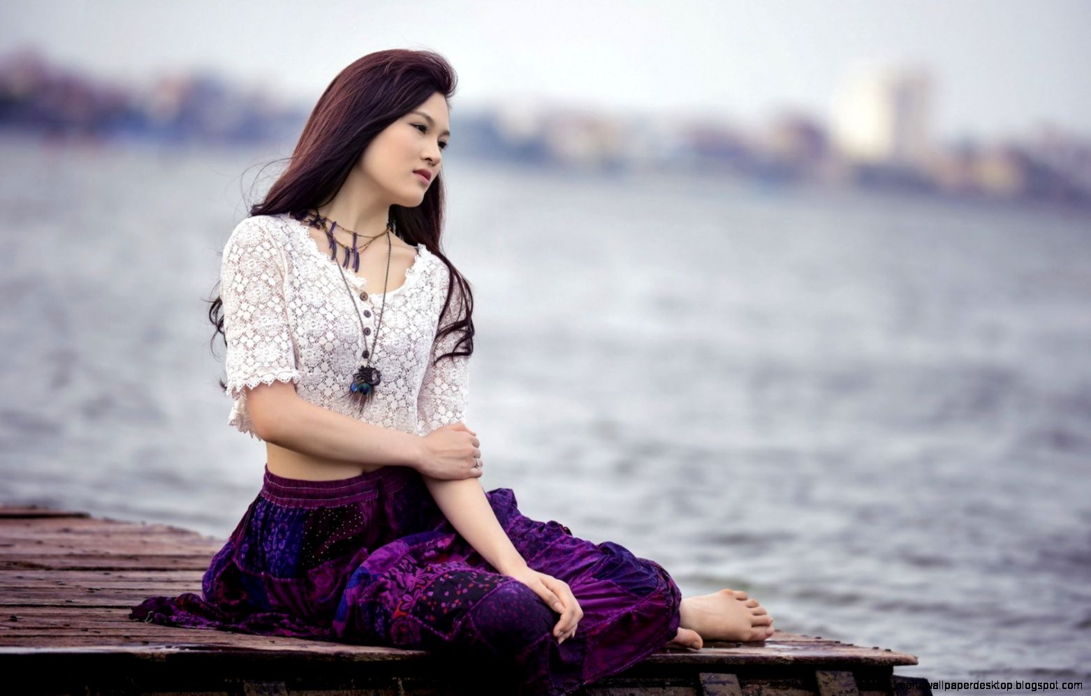 Beauty Model Girl Field Poppies Photo wallpaper  1920x1080  18838