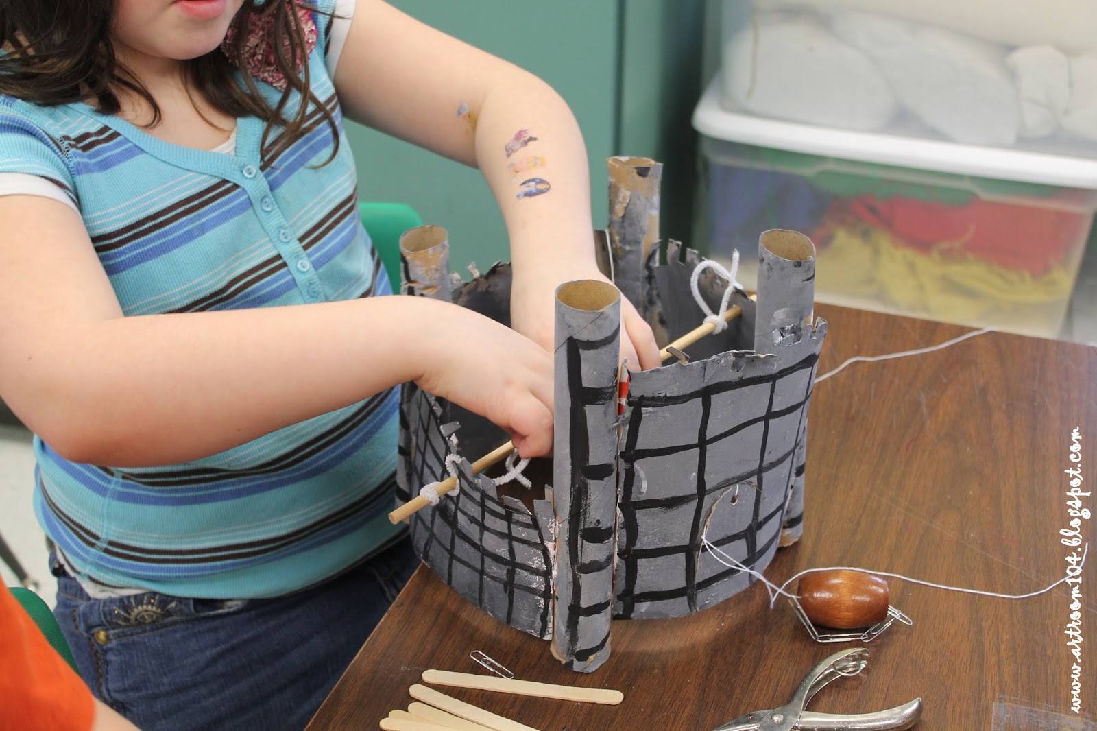 Art Room 104: 3rd Grade Castles & Science: Simple Machine Pulley Drawbridge