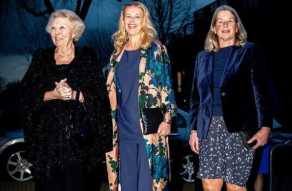 Princess Beatrix and Princess Mabel attended the presentation ceremony of the 6th Prince Friso Engineering Awards. floral coat