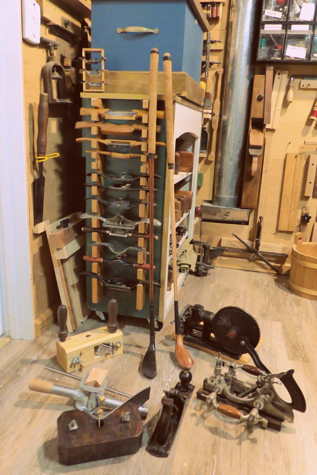 Using a Trapping Plane and The Stanley 77 Dowel Maker to Make a Tapered