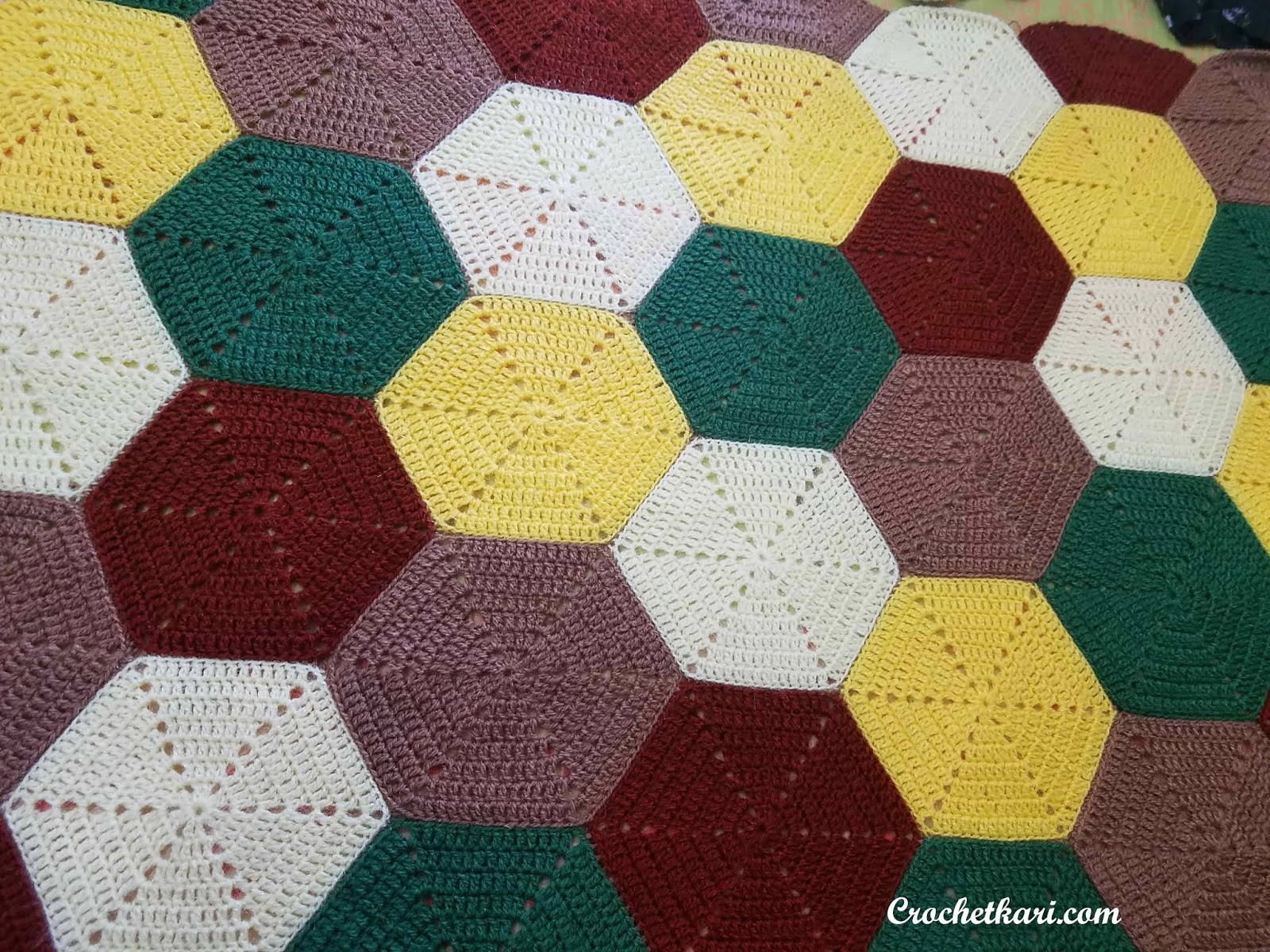 crochetkari-crochet-hexagon-blanket-free-pattern