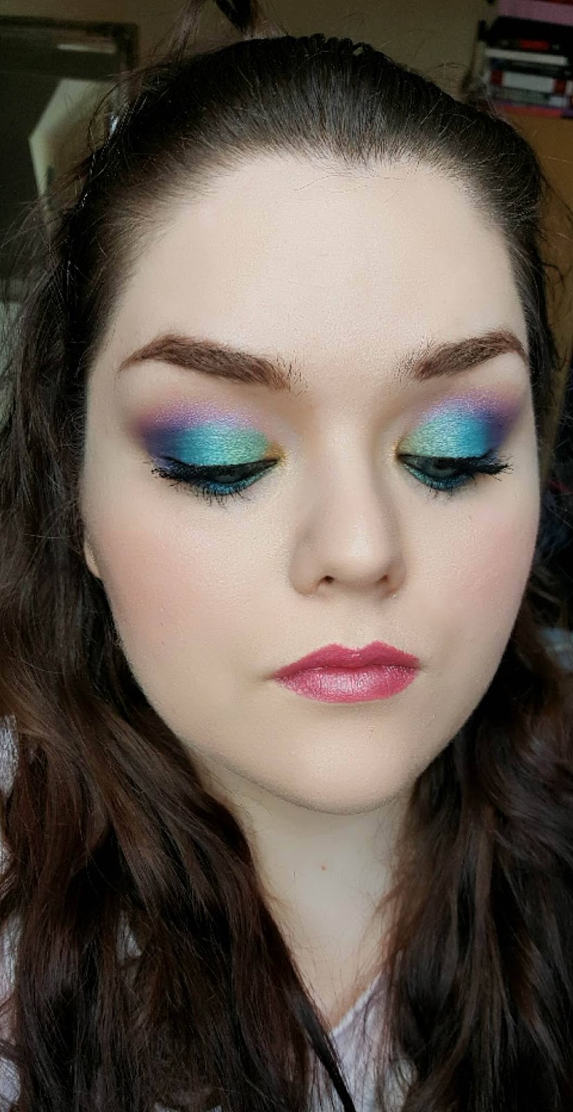 The Decadence Diaries Easy Rainbow Eye Tutorial