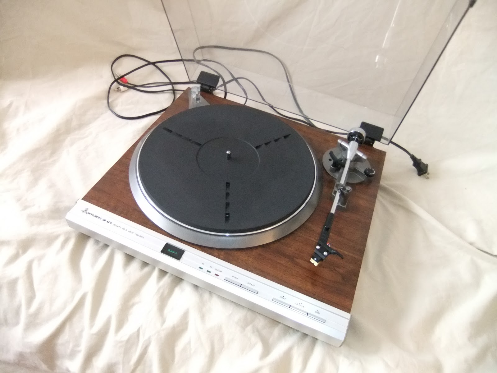 Mitsubishi dp 680q