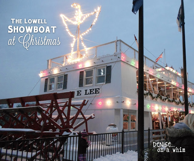 The Lowell Showboat at Christmas Time via http://deniseonawhim.blogspot.com