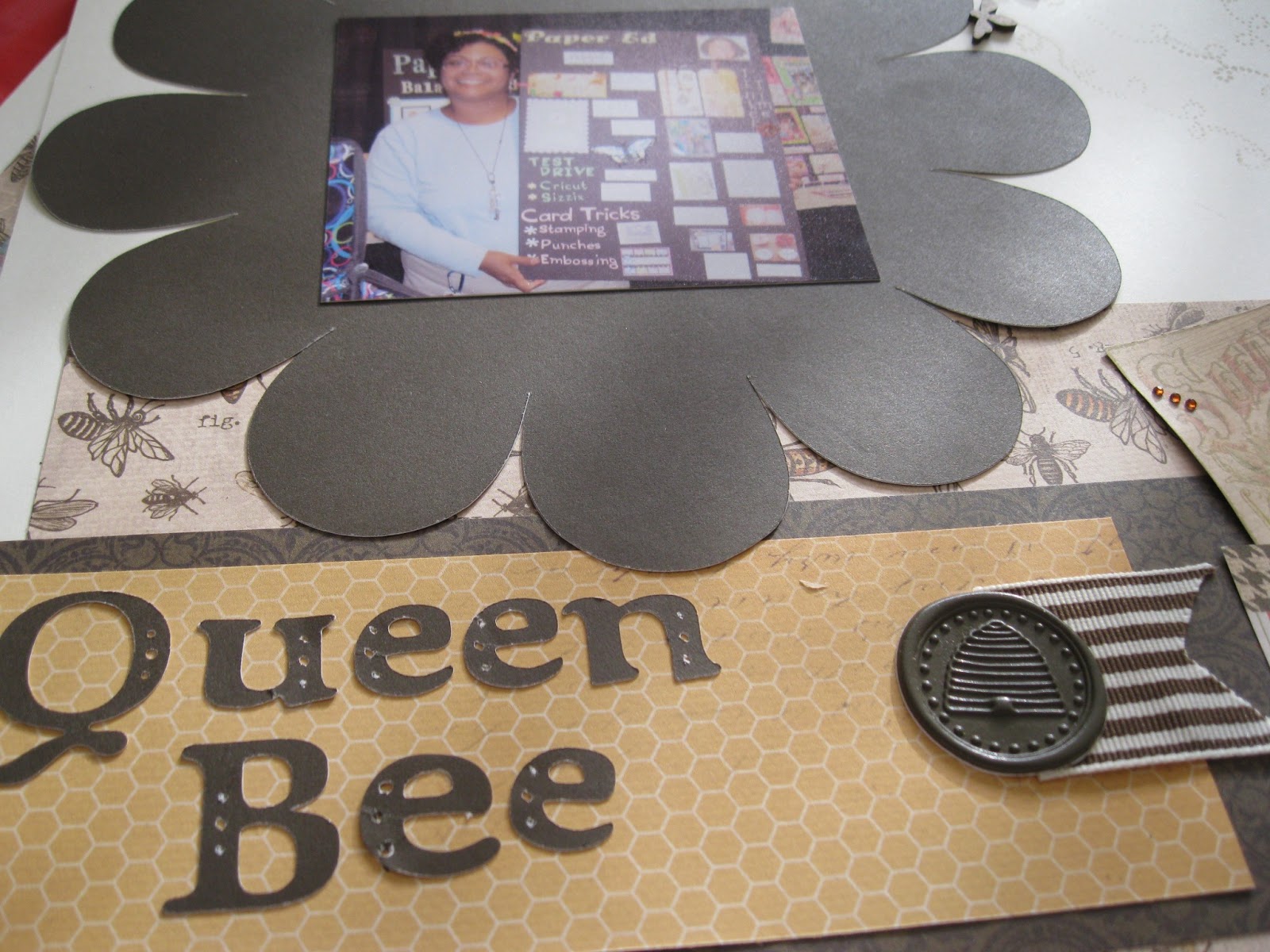 Ames Crafts: BUZZ & BUMBLE LAYOUT
