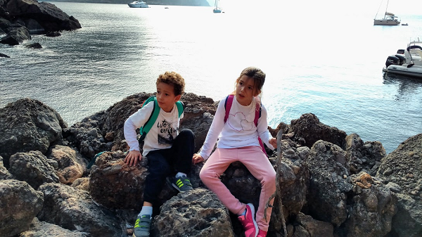 camiseta corazones hecha a mano