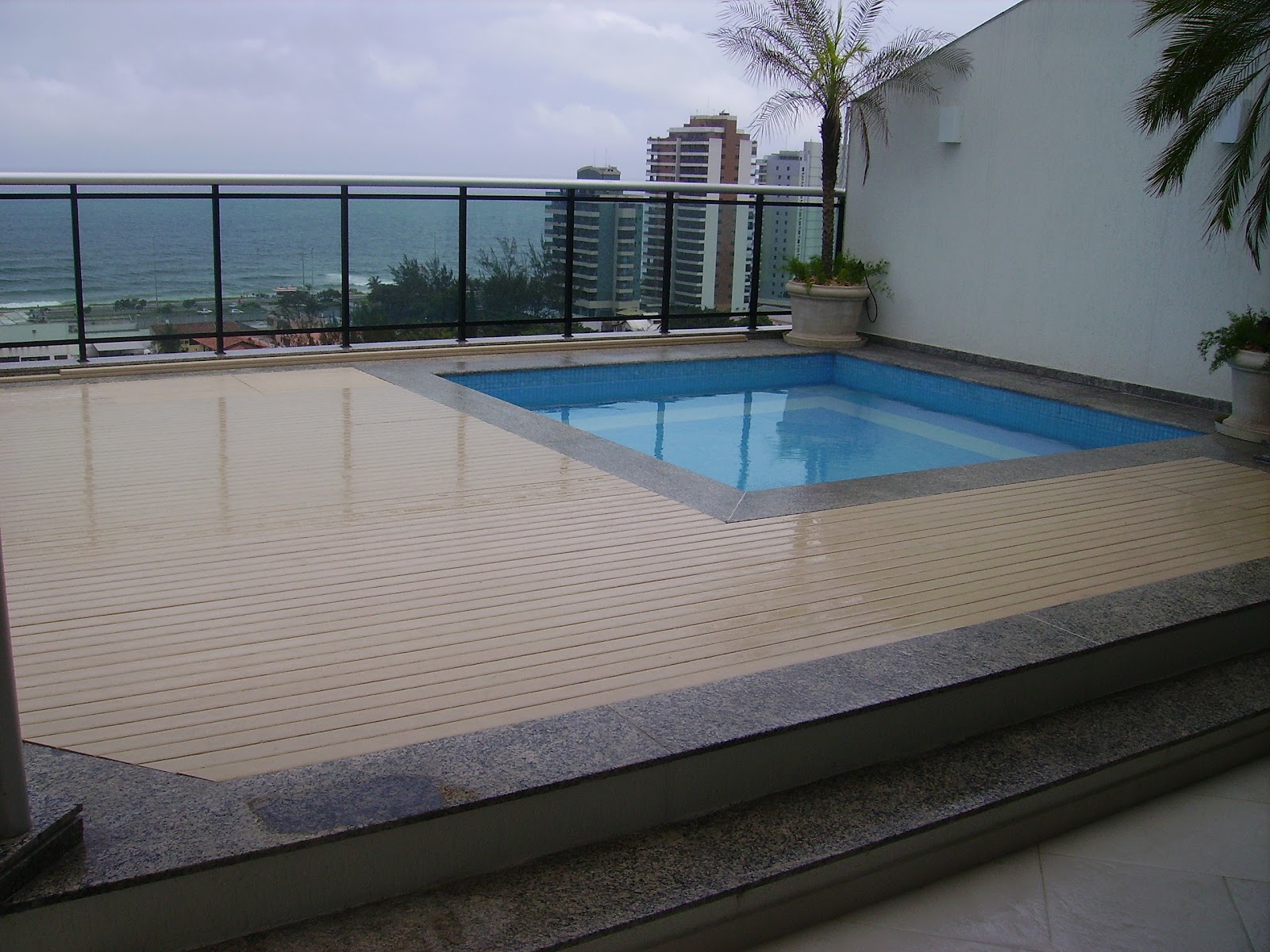 Spas e Decks de Piscinas Spas e Decks,instalamos o seu deck em sua