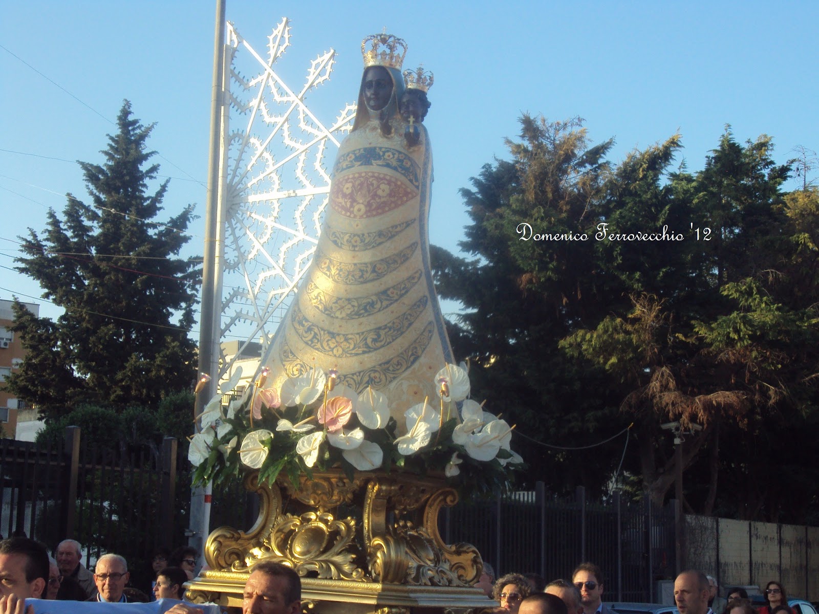 Voci e colori del Sud: La Processione della Madonna di Loreto a Bitonto