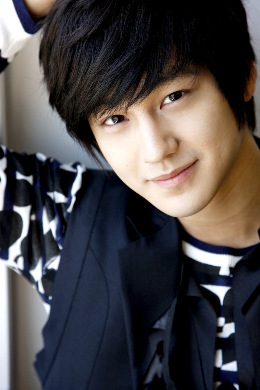 Kim Bum Net Worth