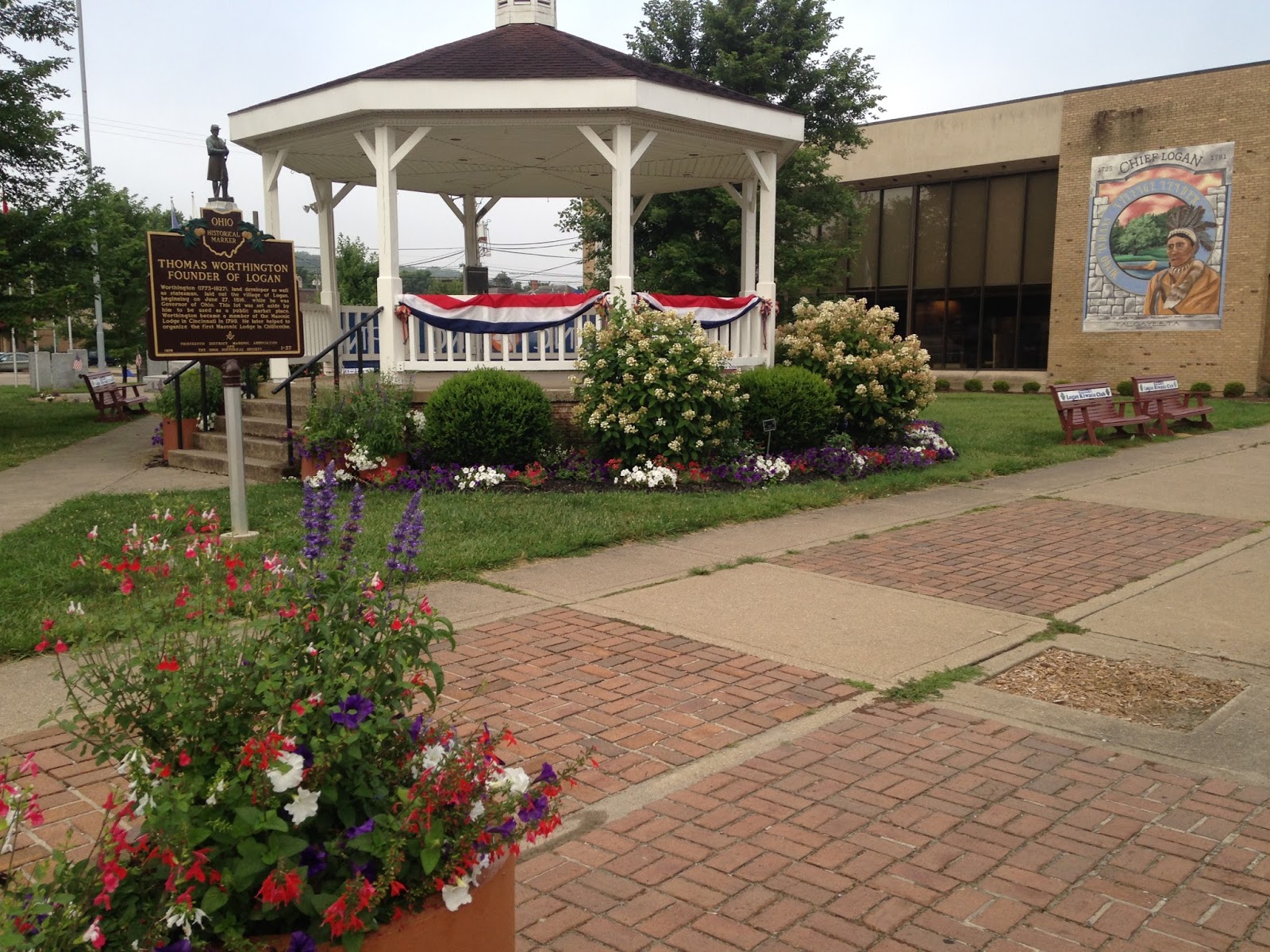 Planting Pride with America in Bloom Logan, Ohio A Town of