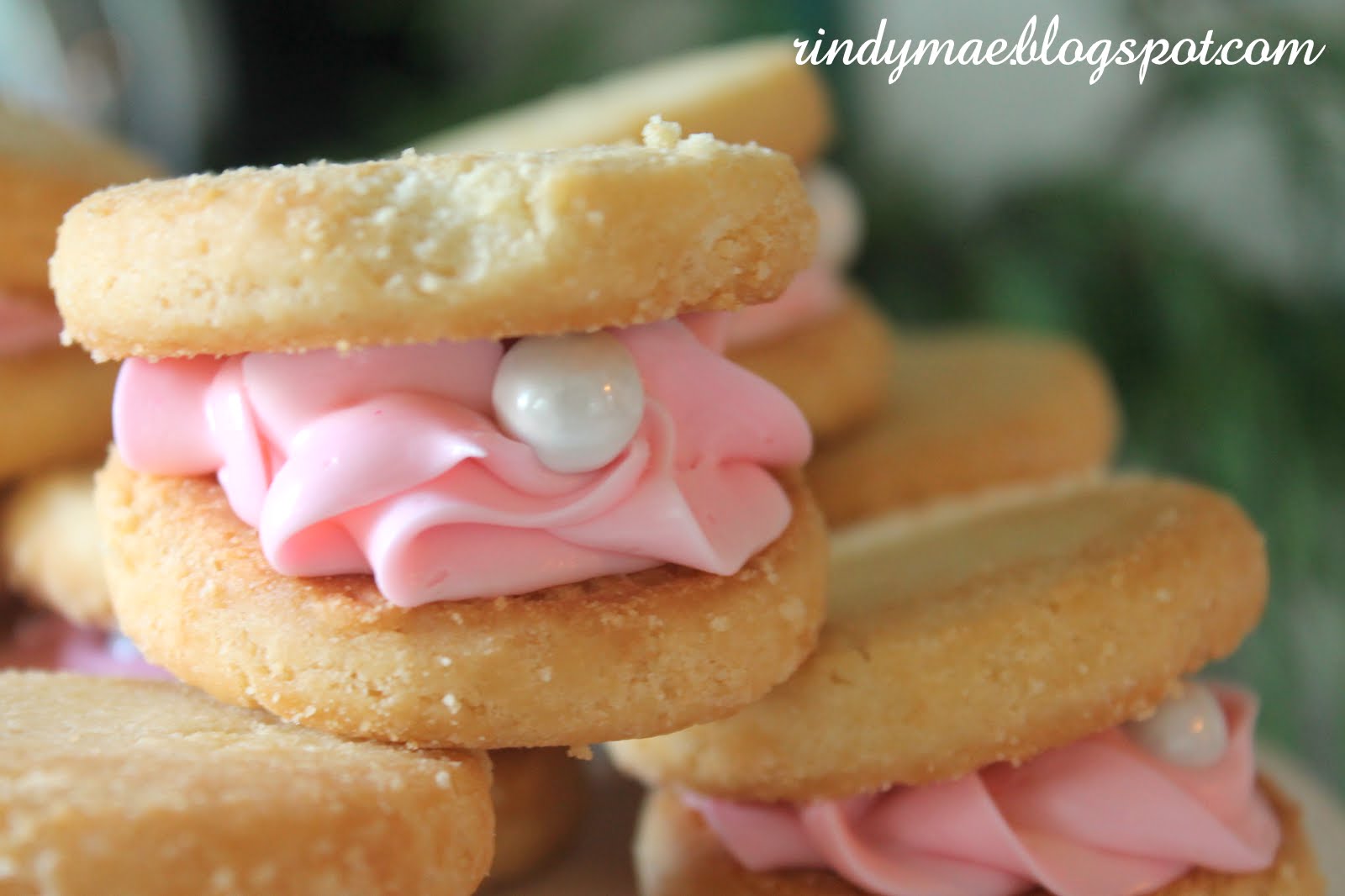 Rindy Mae Oyster Cookies