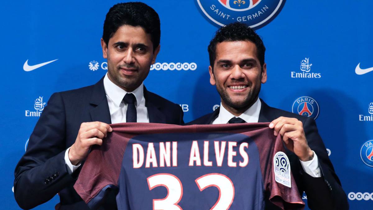 PSG confirma el fichaje de Dani Alves