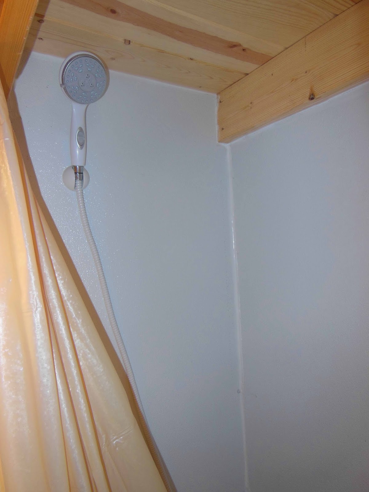 MooseVilla Temporary Indoor Shower