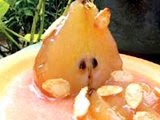 Poached Pear dalam Jus Tiga Rasa