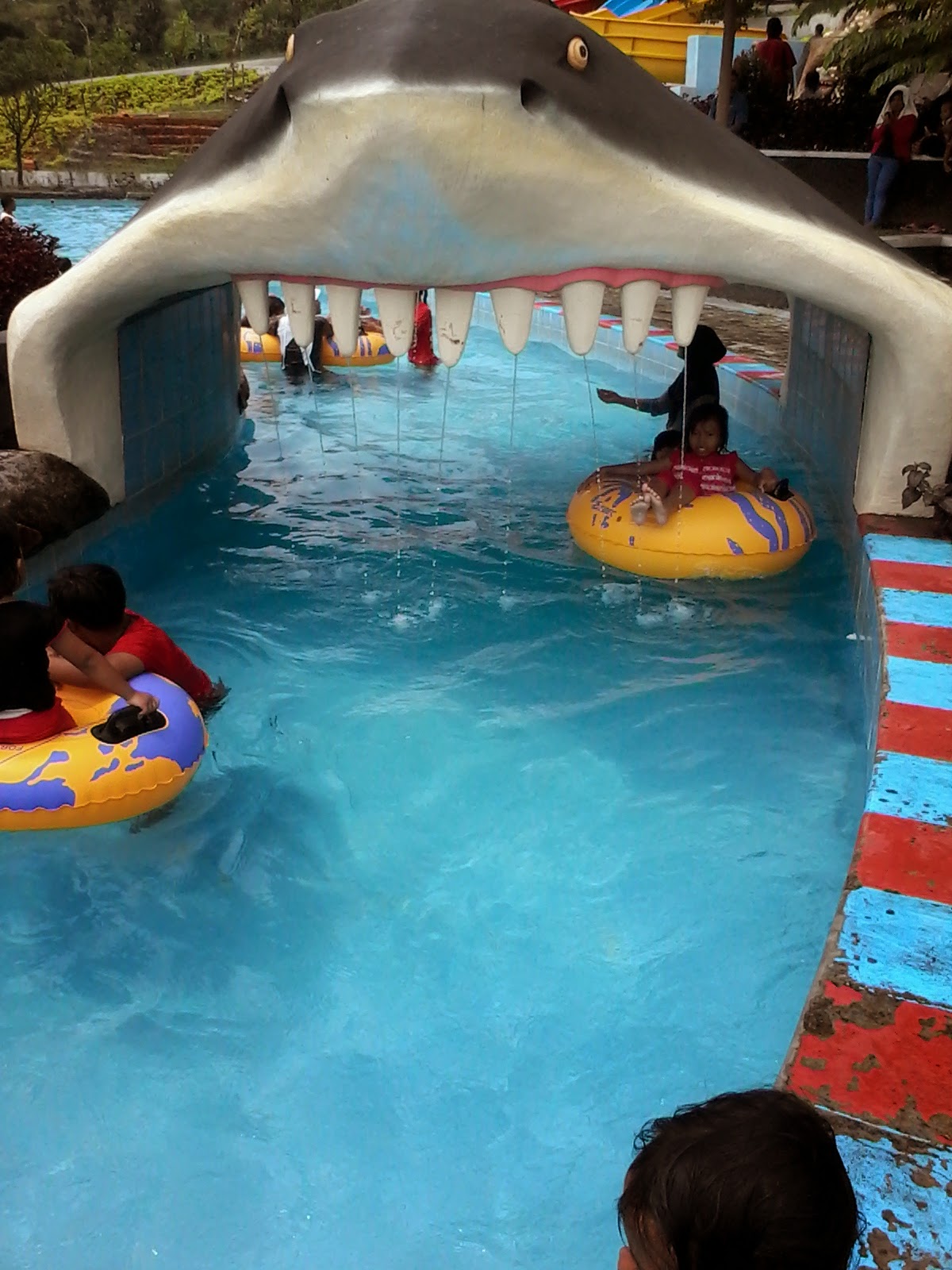 ilmu bermanfaat: Jembar water park Majalengka