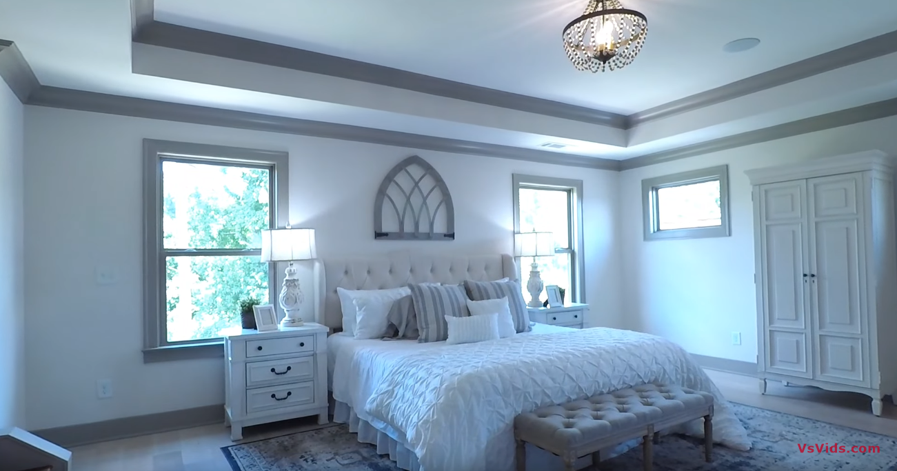 27 Photos vs. A LOOK INSIDE A 5 BDRM DECORATED MODEL HOME NORTH OF ATLANTA - Luxury House & Interior Design Tour 27 Photos vs. A LOOK INSIDE A 5 BDRM DECORATED MODEL HOME NORTH OF ATLANTA - Luxury House & Interior Design Tour