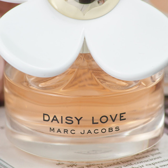 Daisy Love Marc Jacobs Perfume Review, EXCLUSIVE to World Duty Free Beauty until the 11th April | Lovelaughslipstick Blog