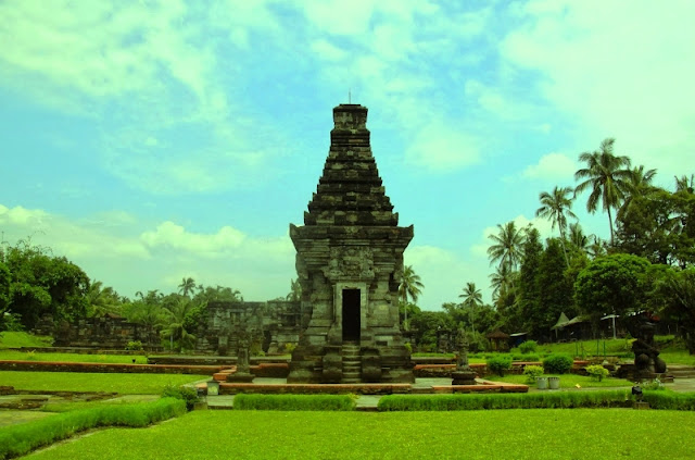 Candi Penataran, Kompleks Candi Termegah dan Terluas di Jawa Timur