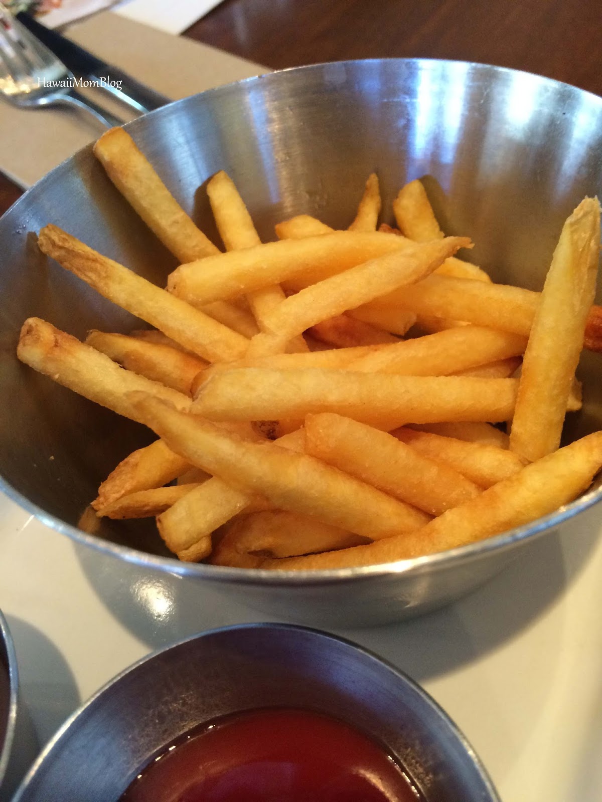 Hawaii Mom Blog Visit Whistler Earls Kitchen + Bar