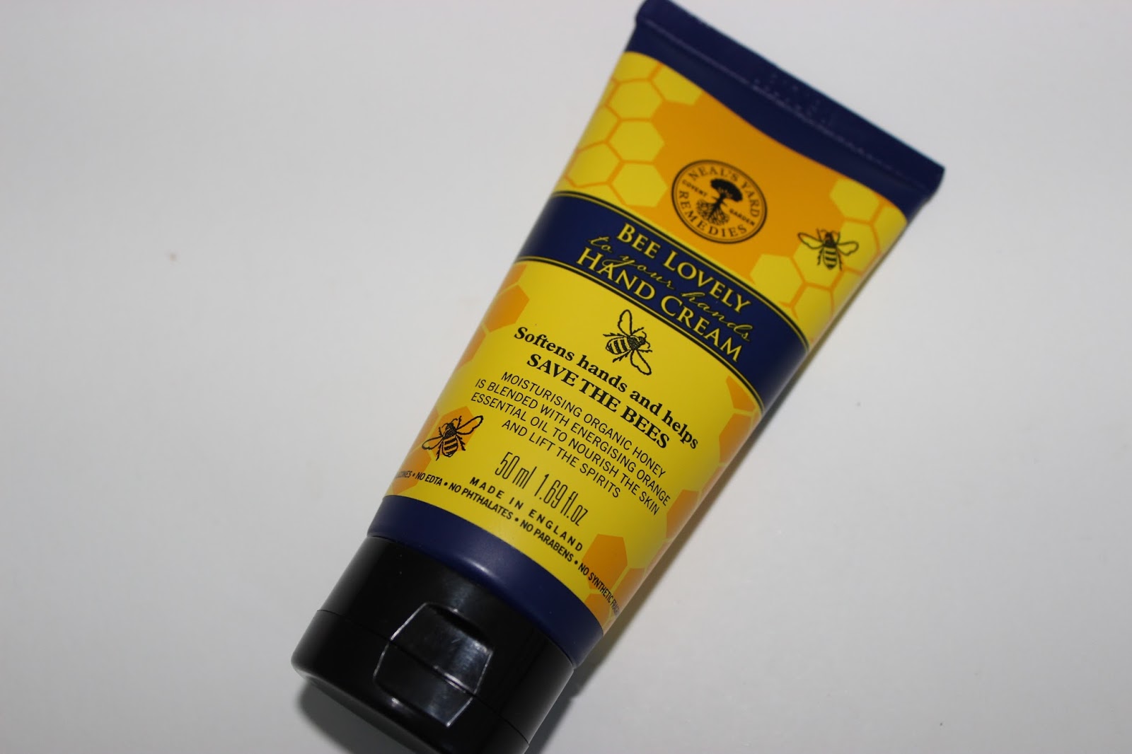 Speed Review Neal's Yard Remedies Bee Lovely Hand Cream SKIN DEEP