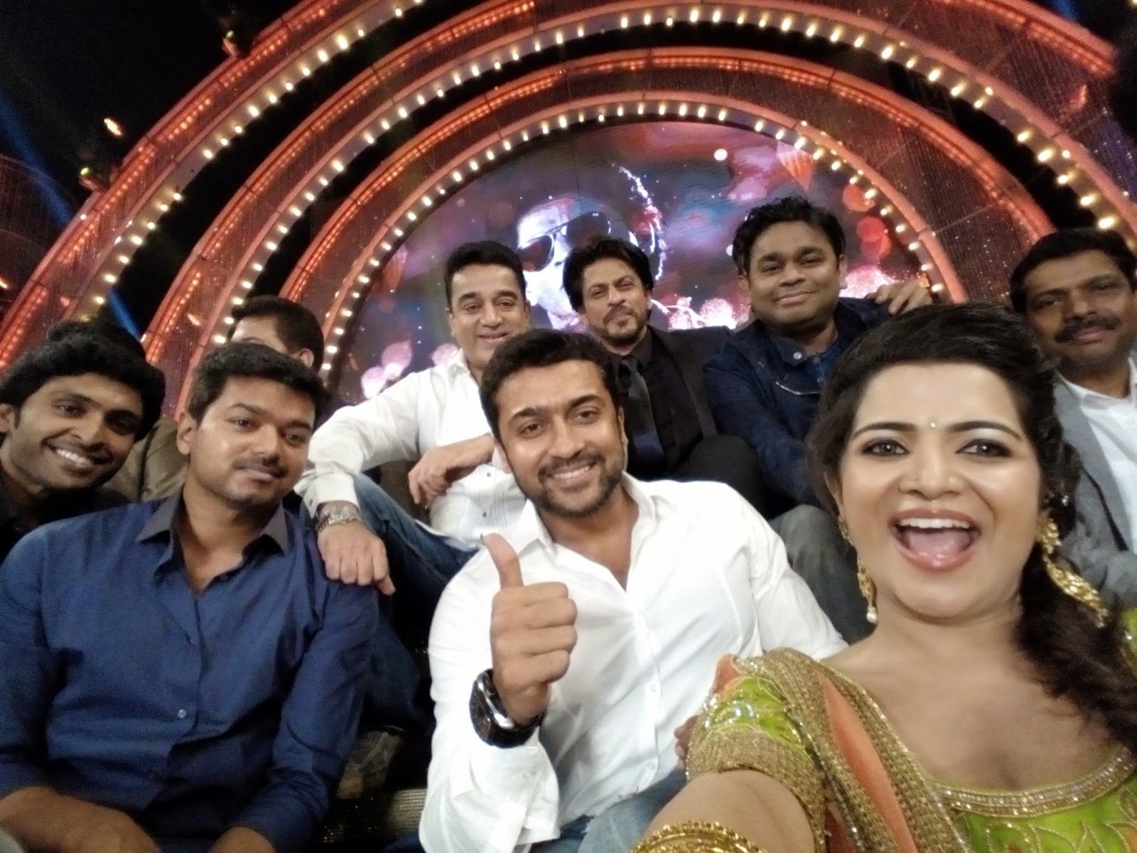 Surya new photos at Vijay Awards 2014 in HD - Actor Surya Masss Movie First look Trailers Teaser Songs Posters Stills