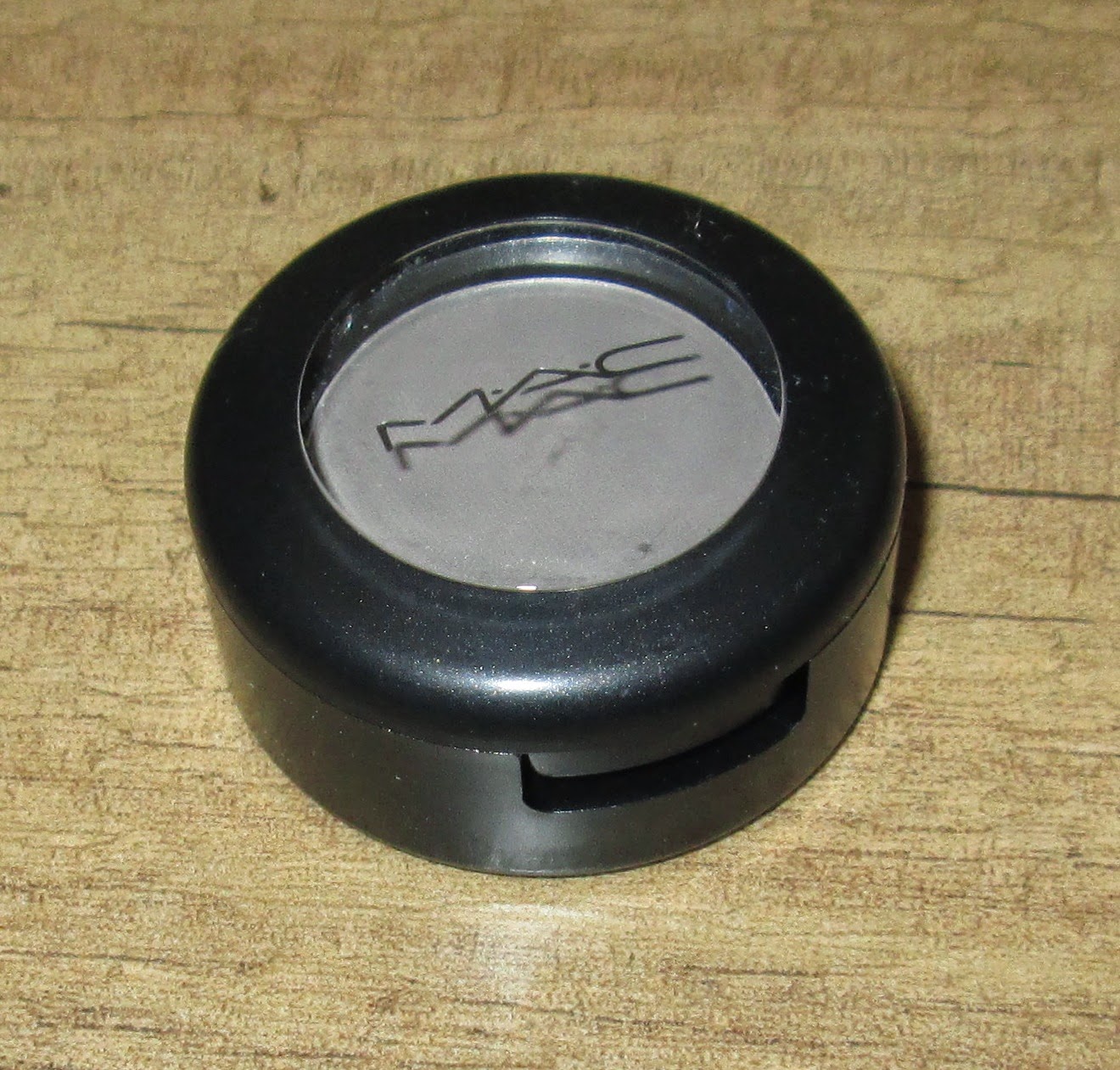 [Review] MAC Eyeshadow Copperplate