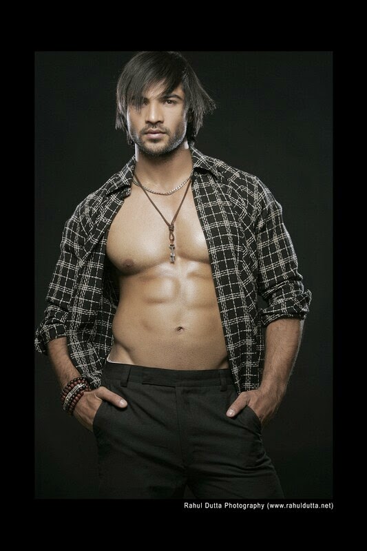 Men will be men: some Indian hunks