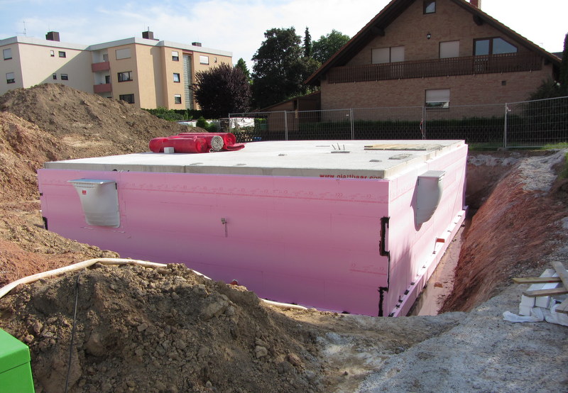 Unser Hausbau mit OKAL: Perimeterdämmung angebracht