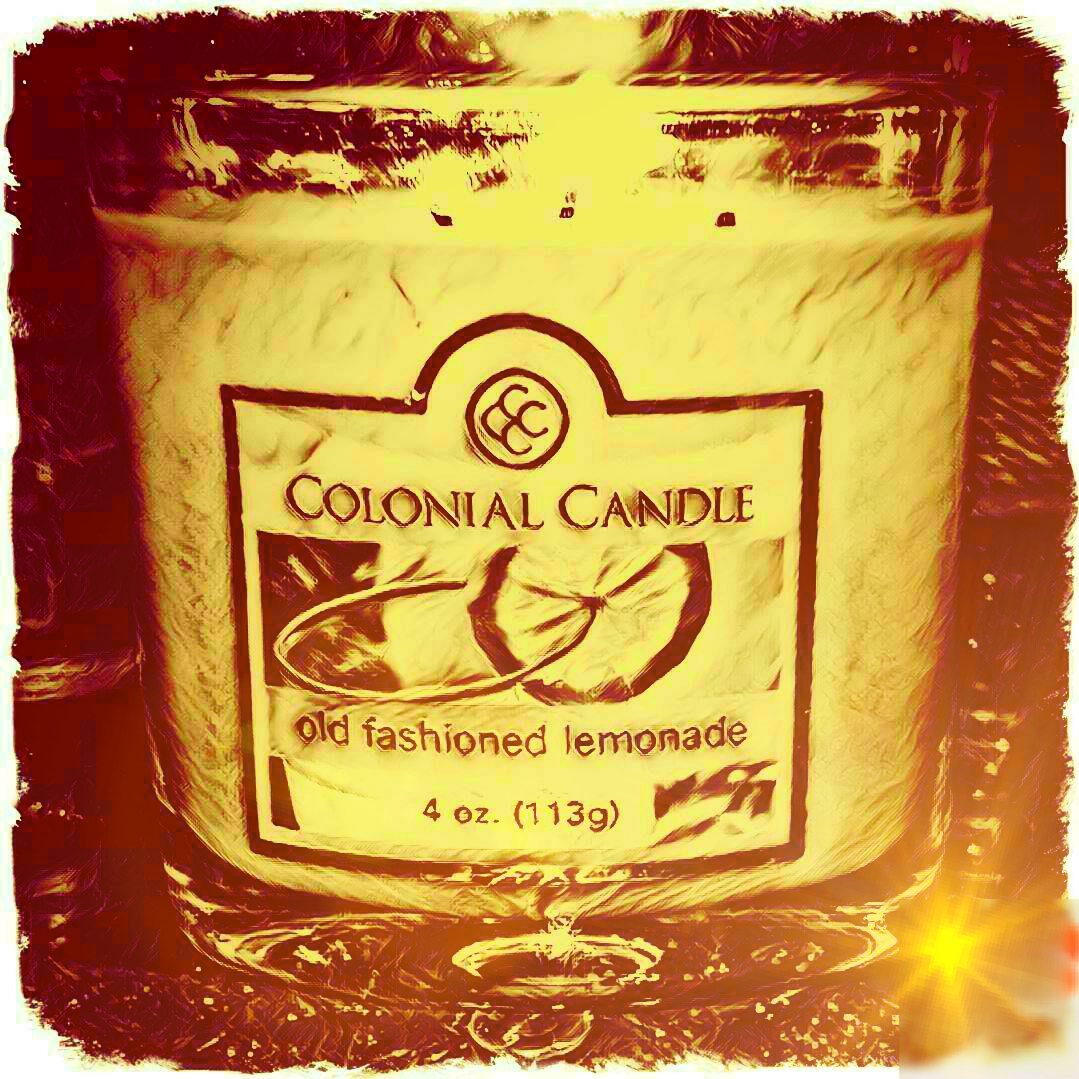 LIFE AND STUFF Old Fashioned Lemoande (Colonial Candle) vs. Country