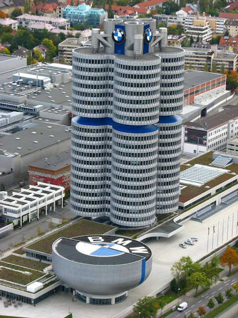 bmw museum inside out