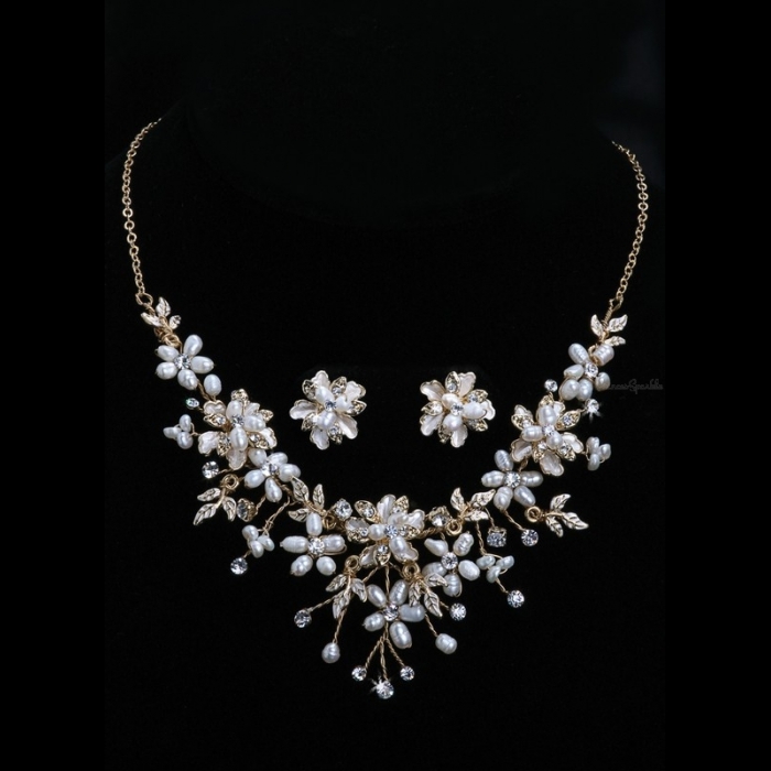 FARHANA JEWELLERY COLLECTION WORLD Pearl & Diamante Wedding Jewellery set