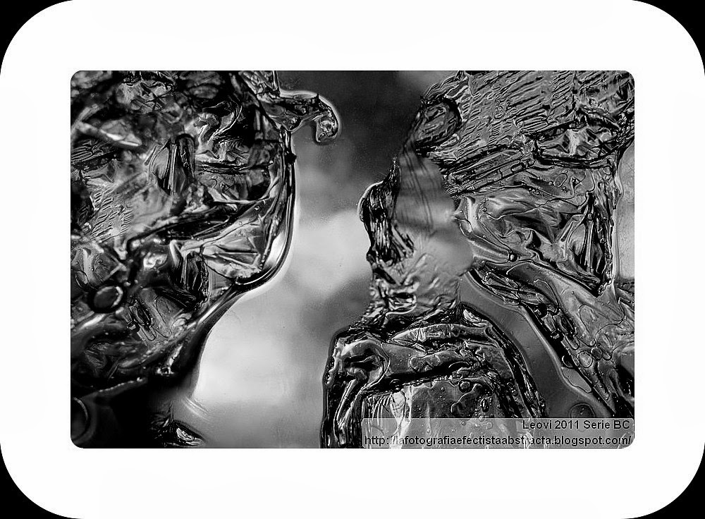 Foto Abstracta 2995 Extraña Atracción - Strange Attraction Foto Abstracta 2995 Extraña Atracción - Strange Attraction