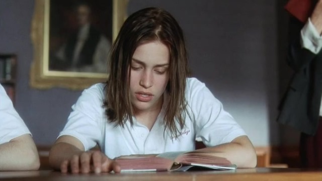 Piper Perabo Movies And Tv Shows Movie and TV Cast Screencaps: Piper Perabo as Pauline (Paulie) Oster in