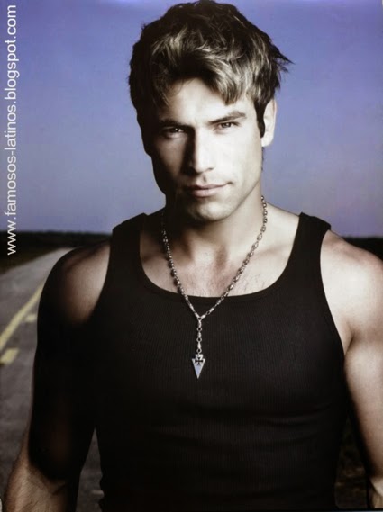 birthdays: Rafael Amaya (photos)
