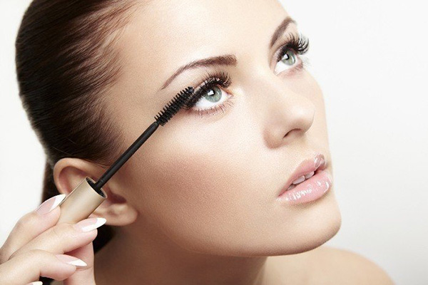 10 Beauty Tips Everyone Should Know That Had Gone Way Too Far 10 Beauty Tips Everyone Should Know That Had Gone Way Too Far