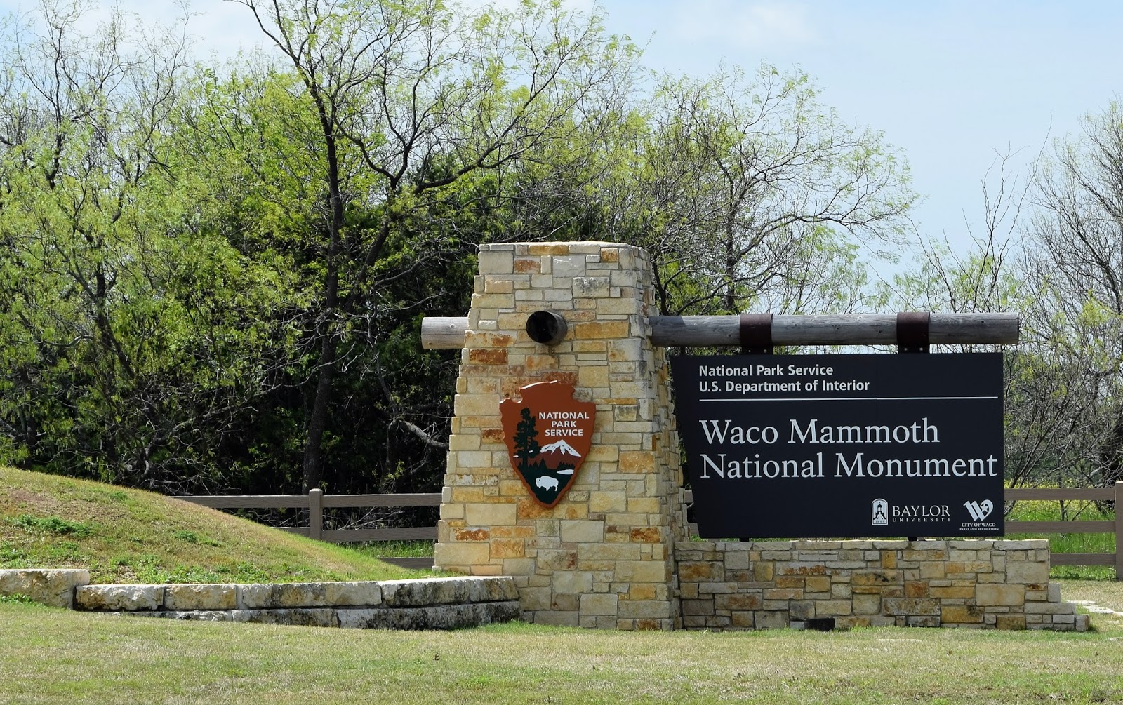 HappiLeeRVing Waco Mammoth National Monument