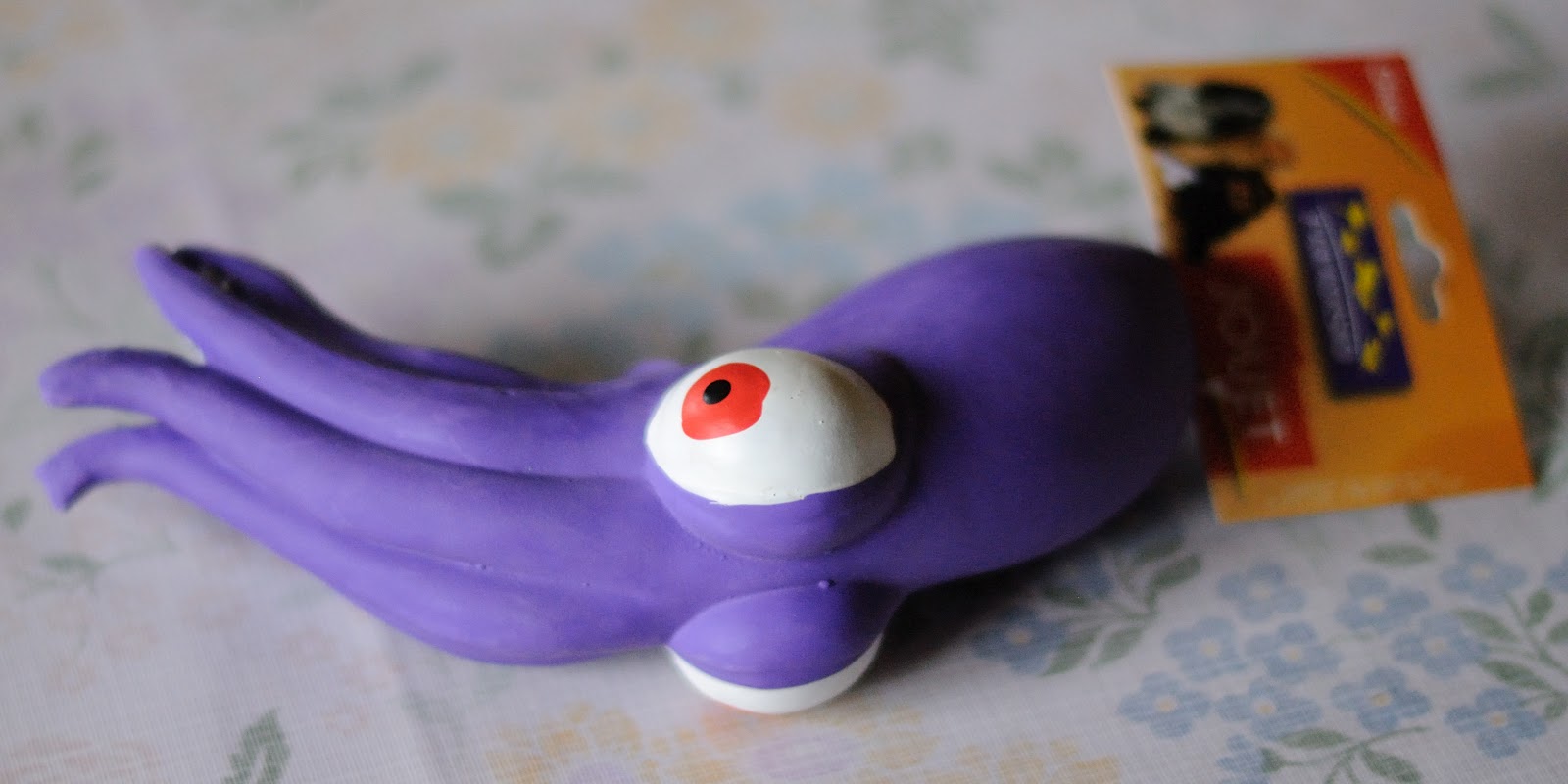 Griffin, bouledogue fran?�ais: Miam, du poulpe