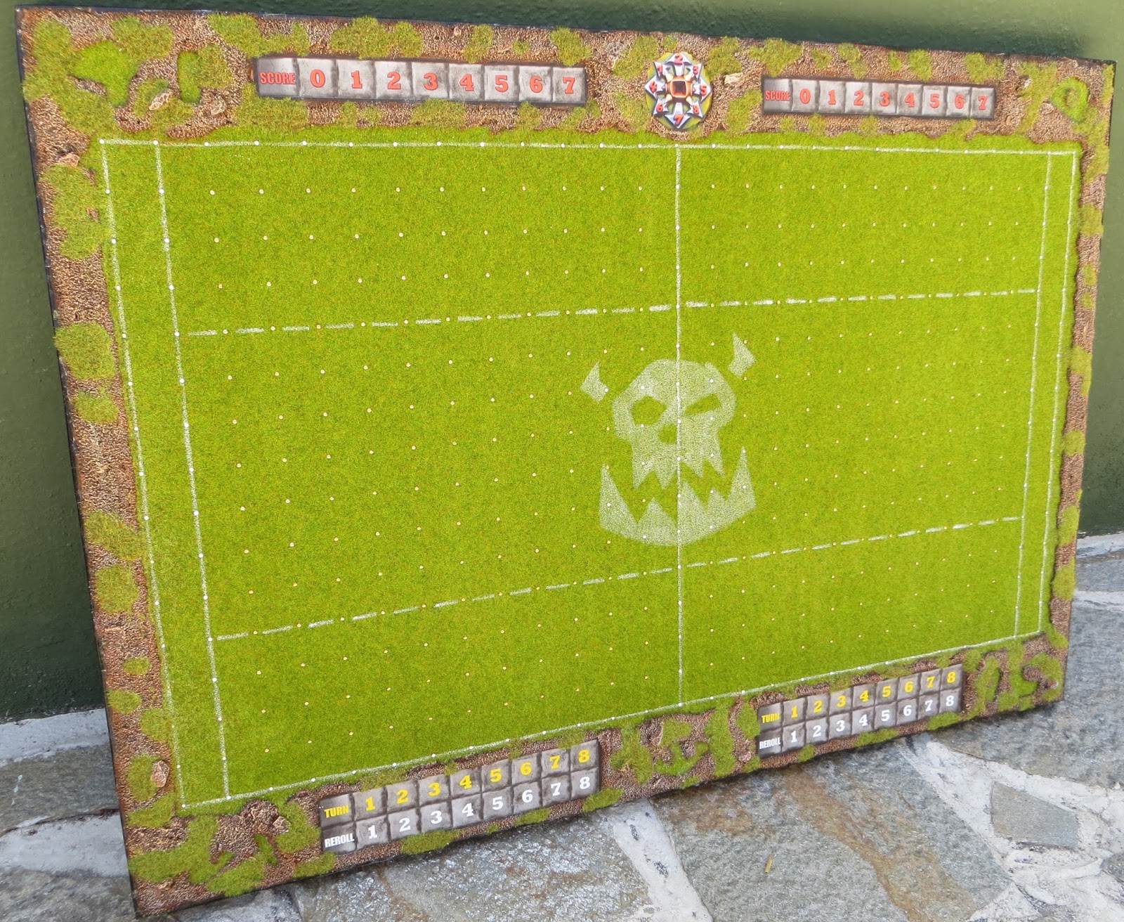 Blood Bowl - Pitch Finished!
