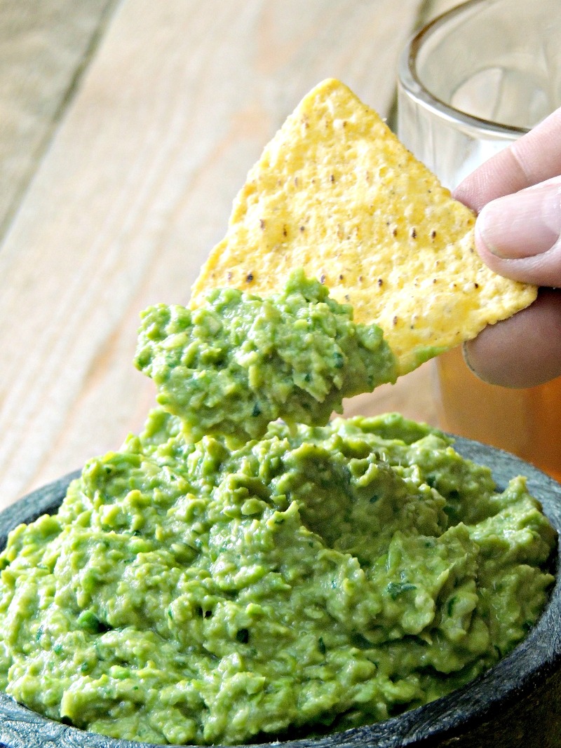For those of us that can't indulge in guacamole  #mockamole #guacamole #avocadofree #avocadoallergy #allergy #mexican #easy #recipe #lowcarb #keto | bobbiskozykitchen.com