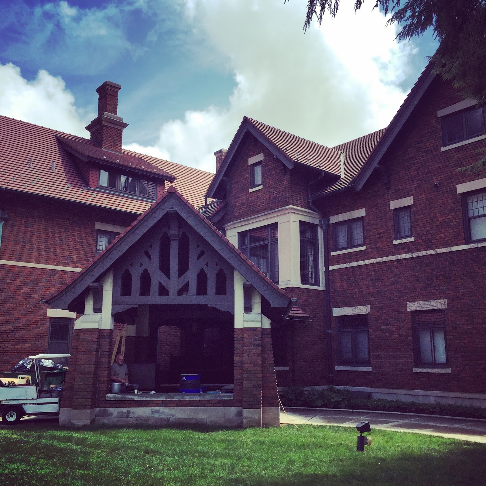 architect design™ Housetour Hoyt Mansions of New Castle PA or 1 plan