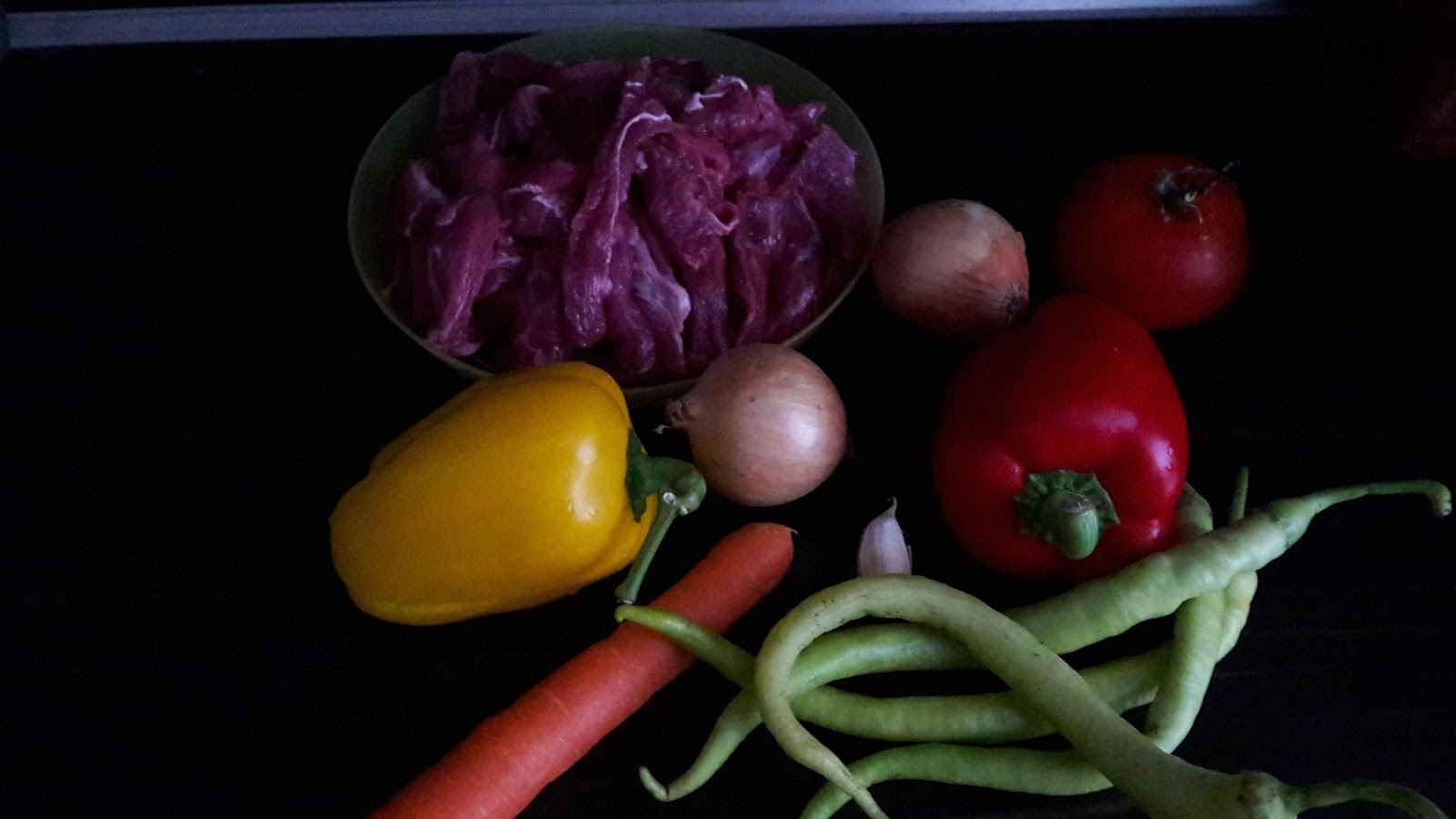 SEBZELİ JÜLYEN ET SOTE TARİFİ RESİMLİ BAHARIN LEZZETLERİ