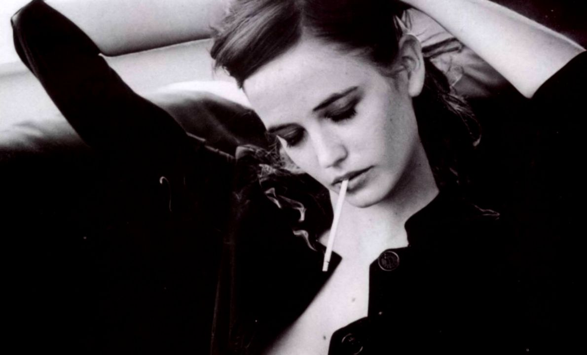 Eva Green Cigarette