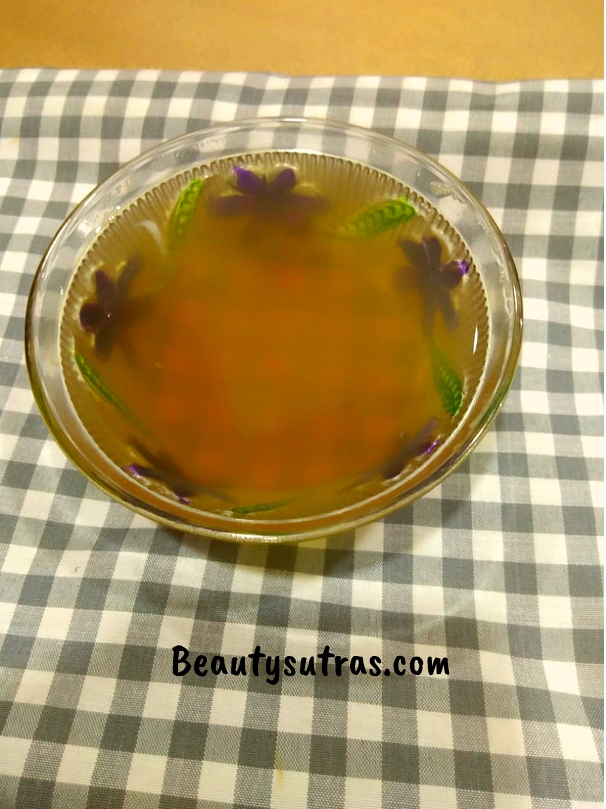 DIY Mint leaves toner for Brighter and Clear skin BeautySutras