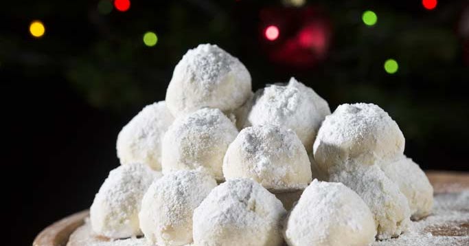Snow ball Cookies Recipe| Christmas Recipes ~ Lincy's Cook Art