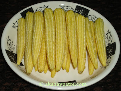 Wahsed baby corns for making baby corn pakoda 