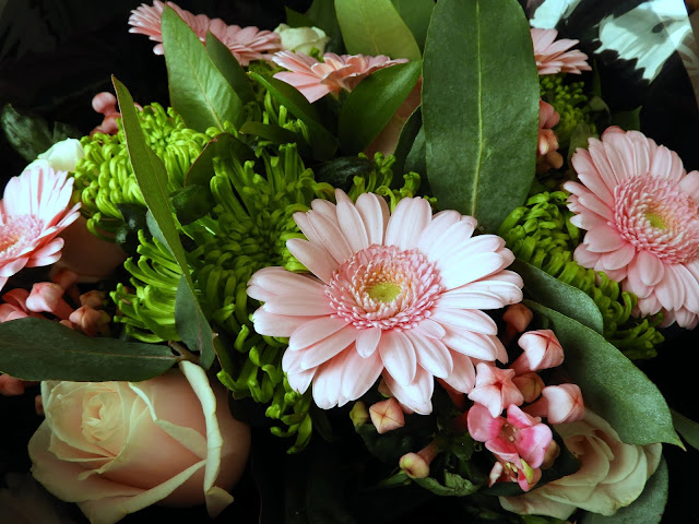 Prestige bouquet flowers