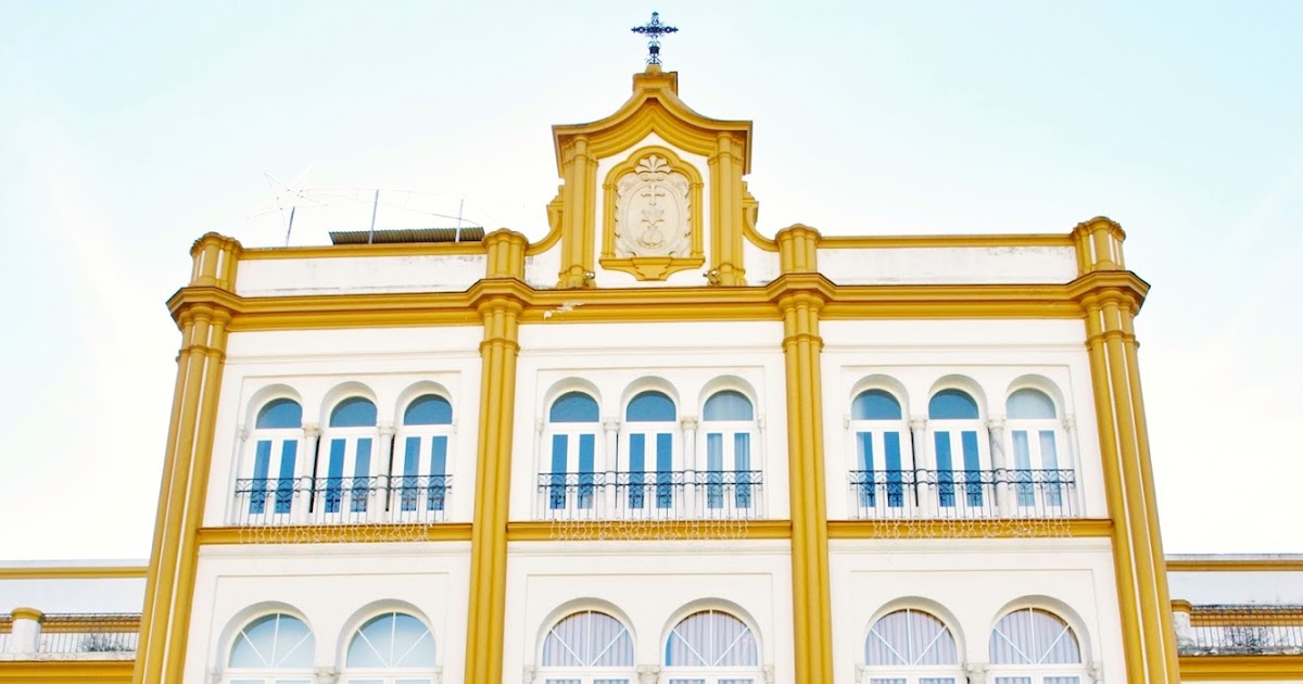 Sevilla Daily Photo La fachada del Hospital San Juan de Dios (1).