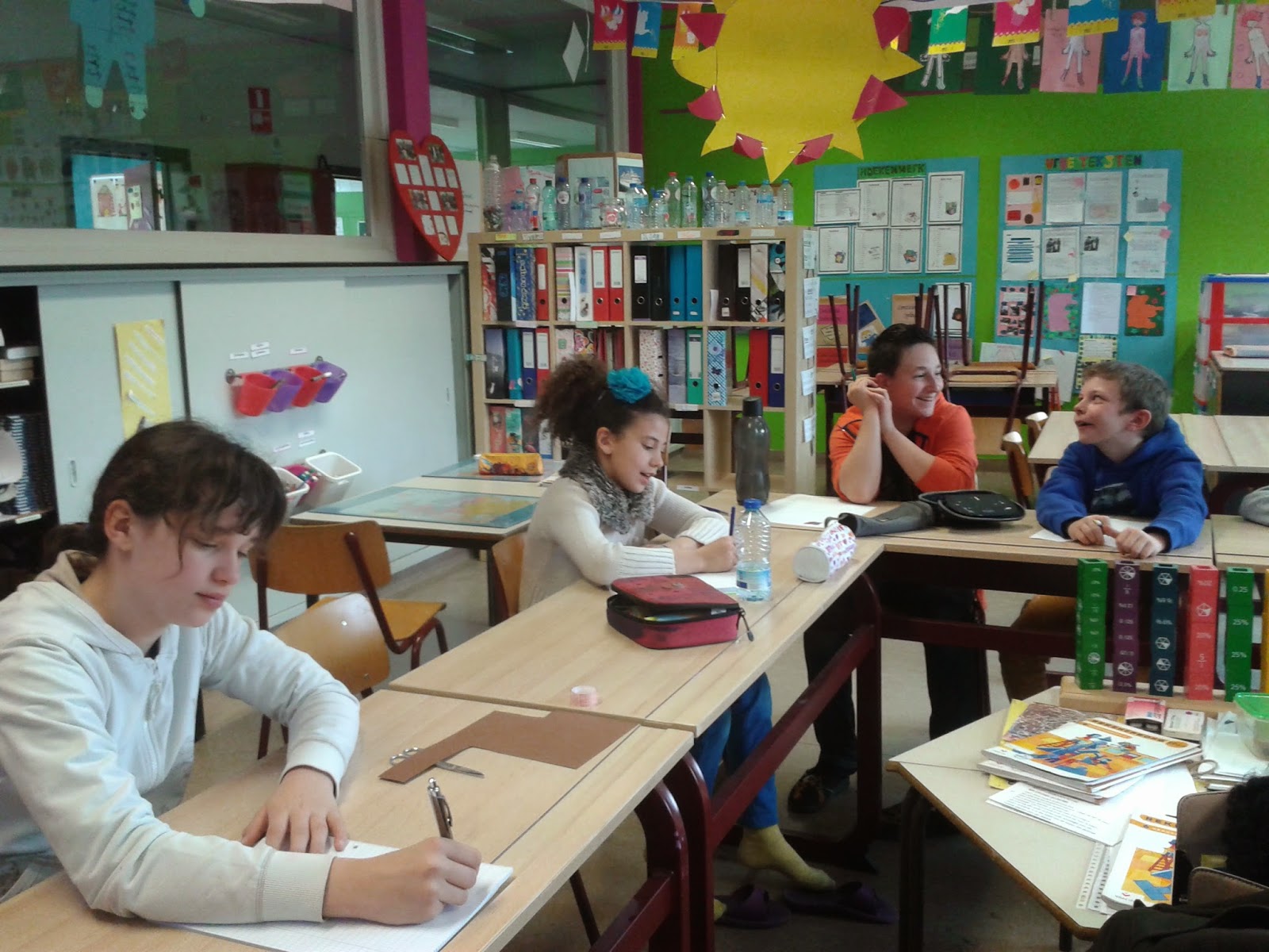 KLAS Rabia: Nieuwe leerling Jelte + beroepenquiz+poëzieavond